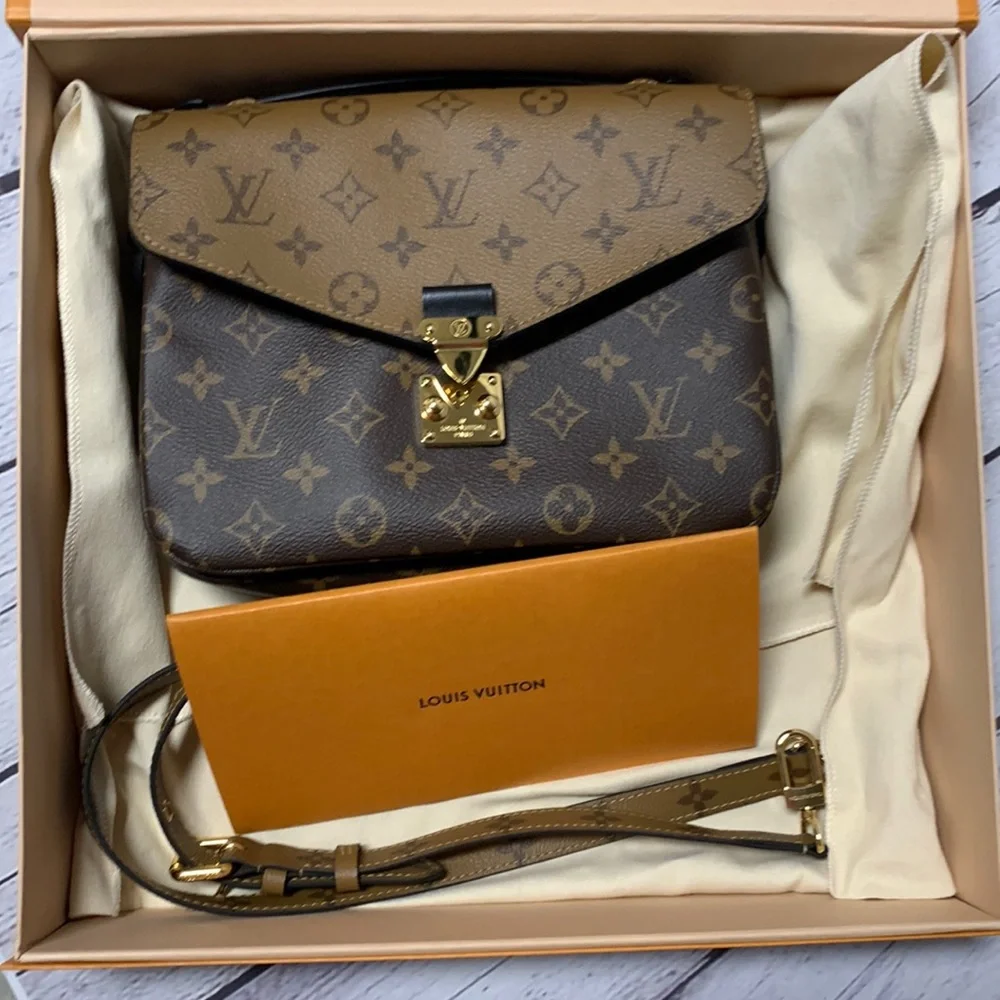 Louis Vuitton Brown Pochette Metis Reverse Monogram Canvas Crossbody Bag